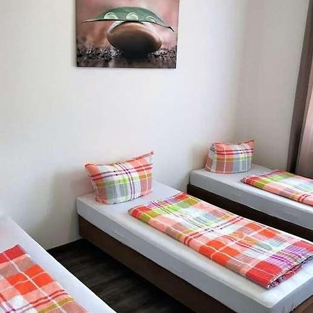 Hostel "Berkut" Nuremberg ภายนอก รูปภาพ