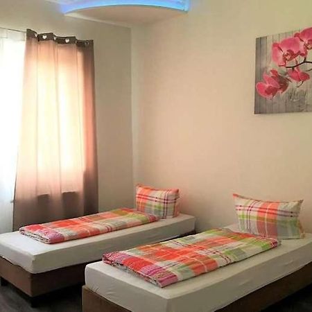Hostel "Berkut" Nuremberg ภายนอก รูปภาพ