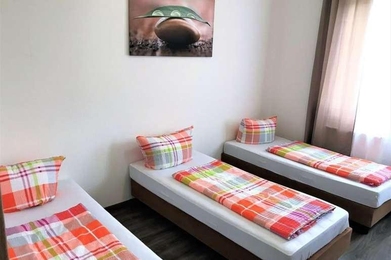 Hostel "Berkut" Nuremberg ภายนอก รูปภาพ