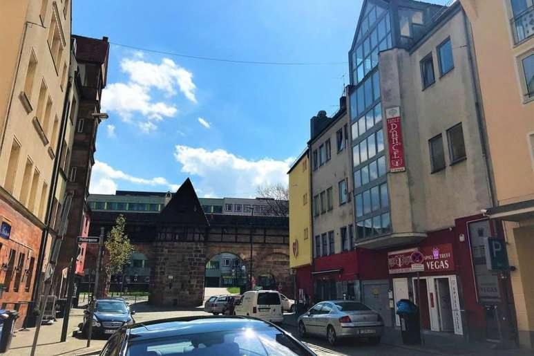 Hostel "Berkut" Nuremberg ภายนอก รูปภาพ